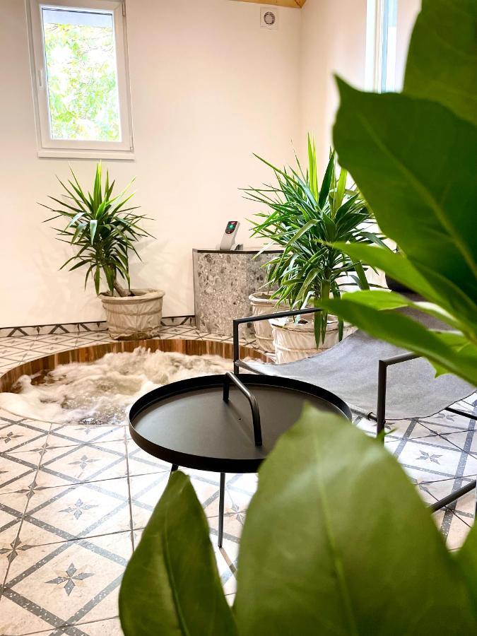 Thermal Apartmanok Raday 4 - Namaste Hajdúszoboszló 外观 照片